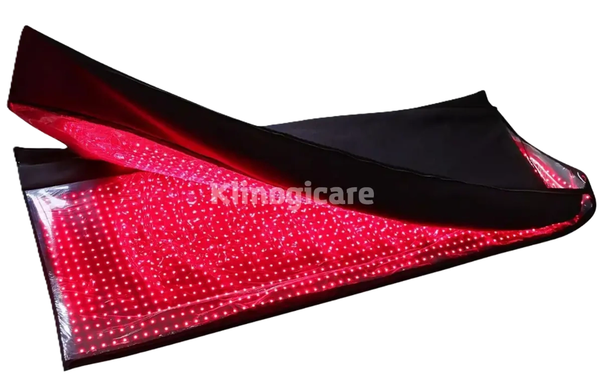 Klinogicare® RedWave Cocoon infrared therapy blanket with LED panel